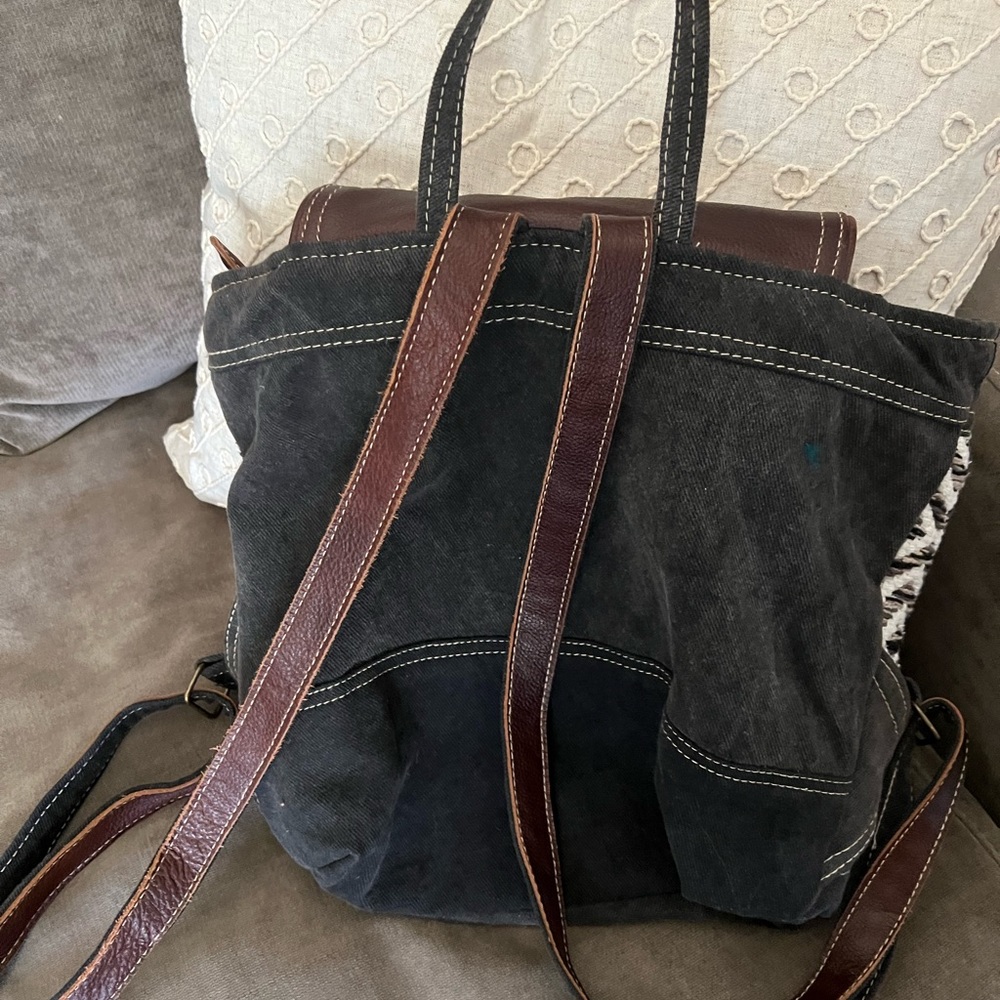 Myra backpack
